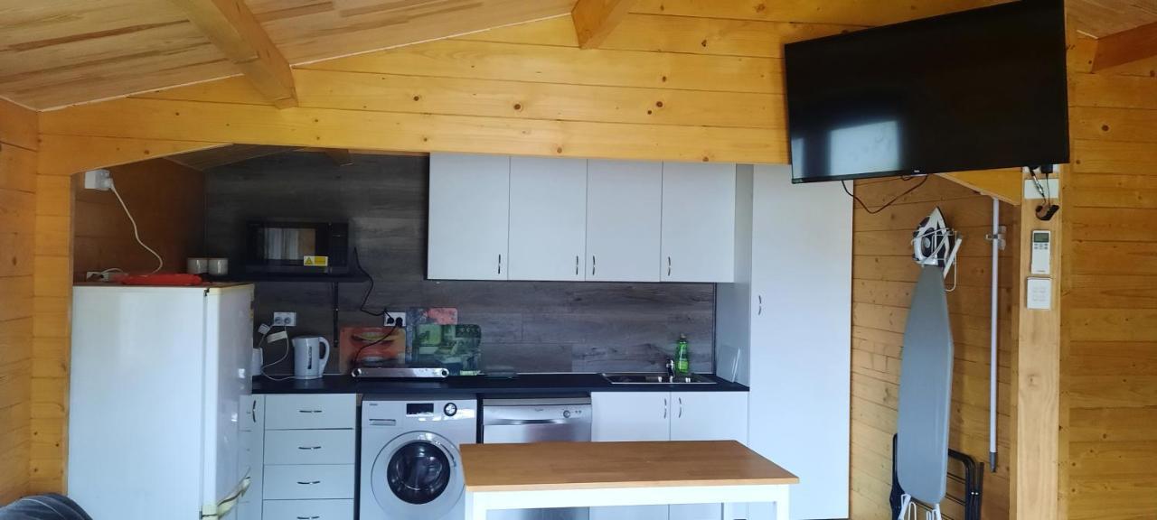 Churchill Cabin Меріборо Екстер'єр фото